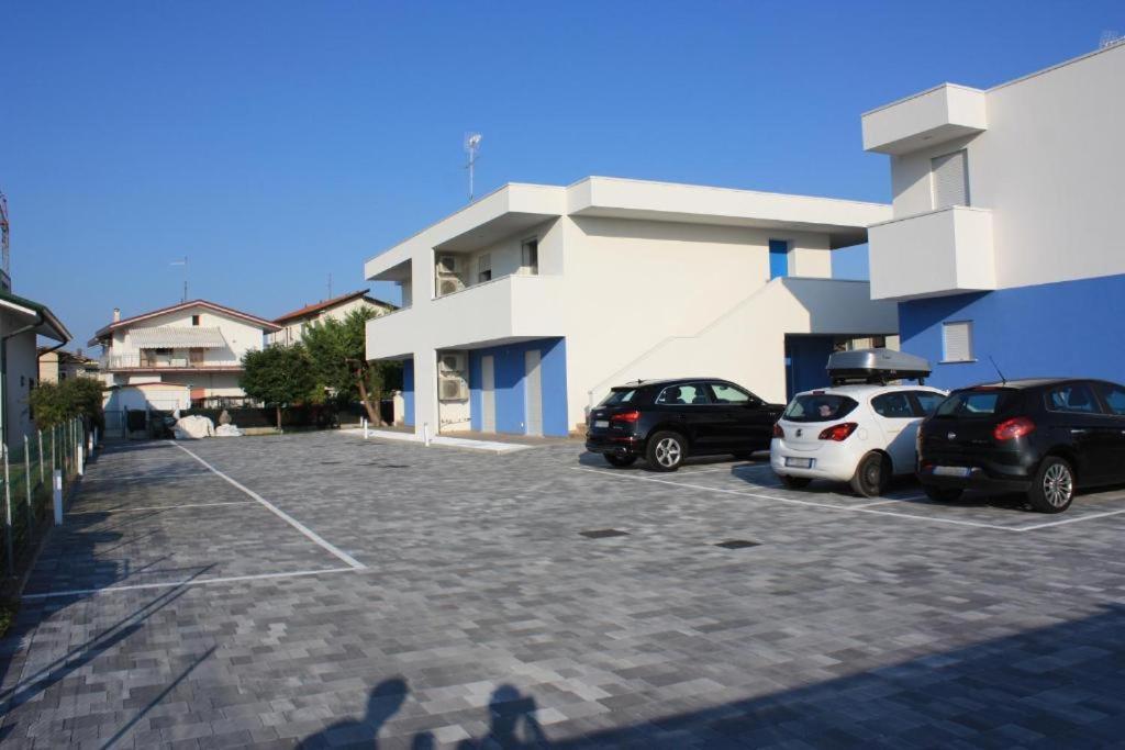 Residence Blumar 2 Lido di Jesolo Luaran gambar